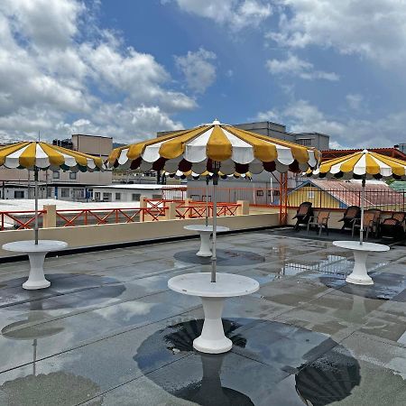 Sundeck Suites Boissiere Village 외부 사진